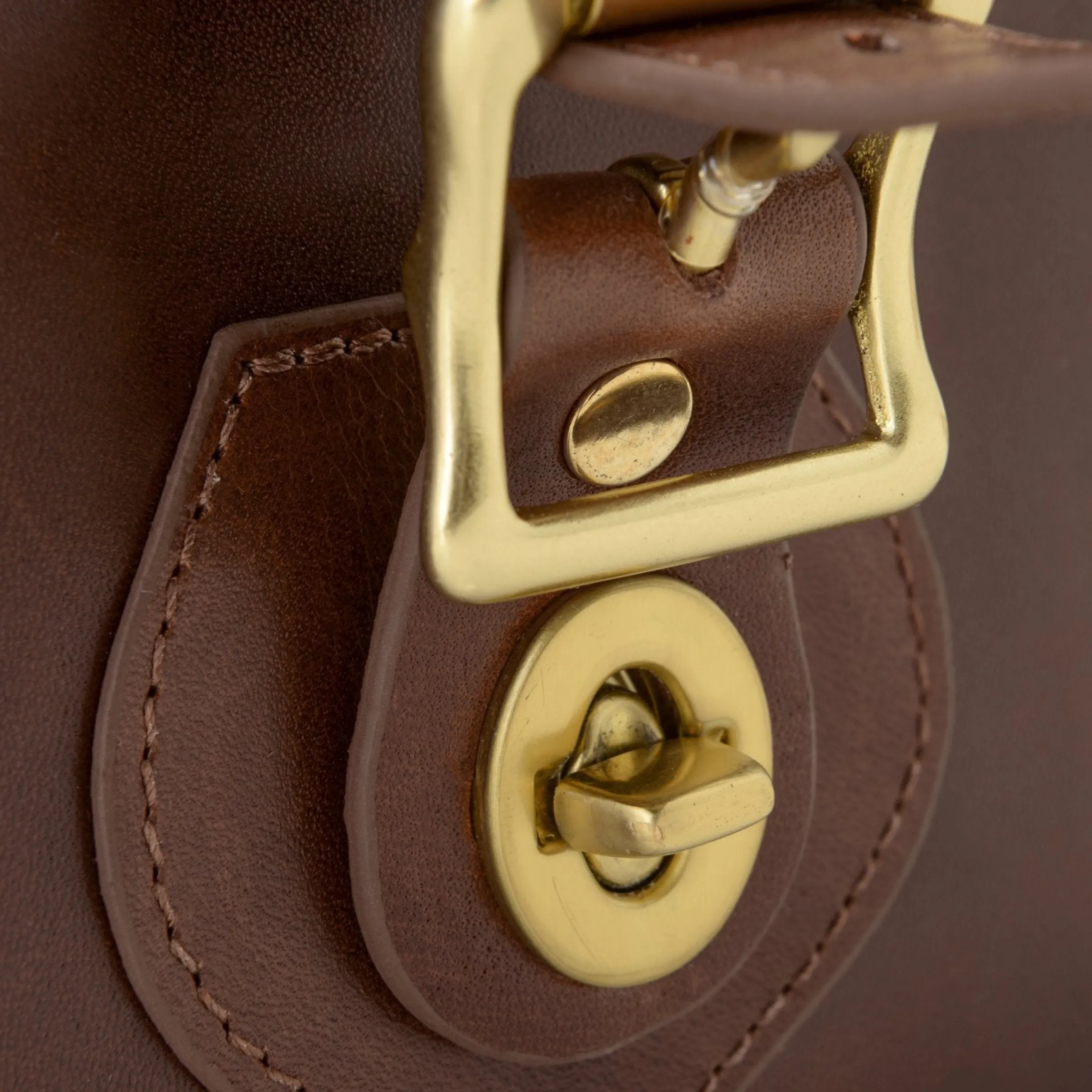 J. W. Hulme Co Legacy Crossbody-Medium> Crossbody